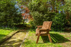 REAR GARDEN- click for photo gallery